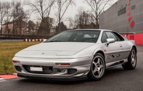 Lotus Esprit Sport 350