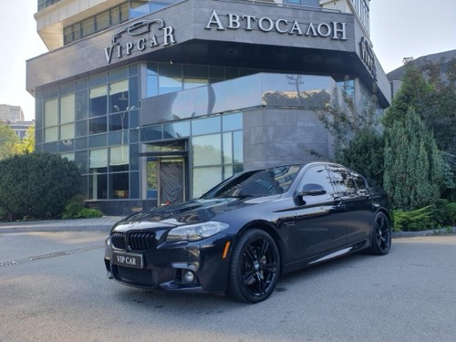 BMW 5-Series 550i xDrive