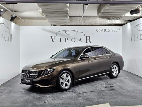 Mercedes-Benz E 200