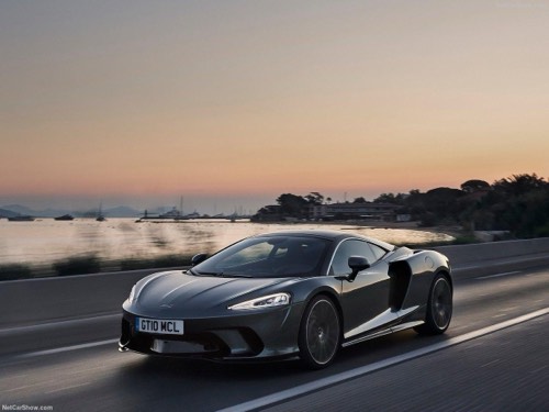 McLaren GT