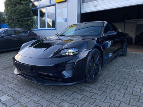 Porsche Taycan GTS