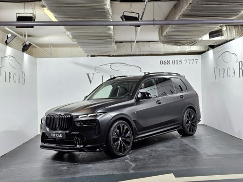 BMW X7 M60i