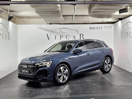 Audi Q8 e-tron quattro