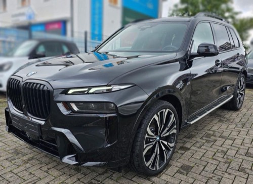 BMW X7 M60i