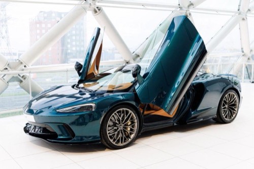 McLaren GT
