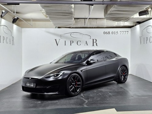 Tesla Model S Plaid