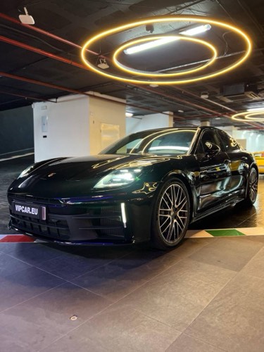 Porsche Panamera 4 E-Hybrid