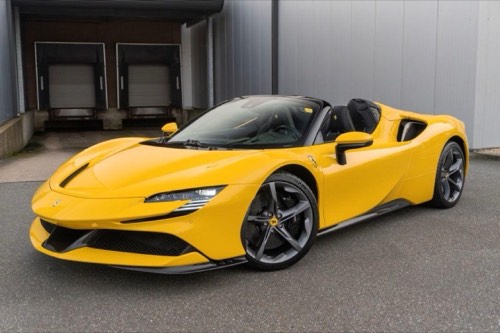 Ferrari SF90 Spider