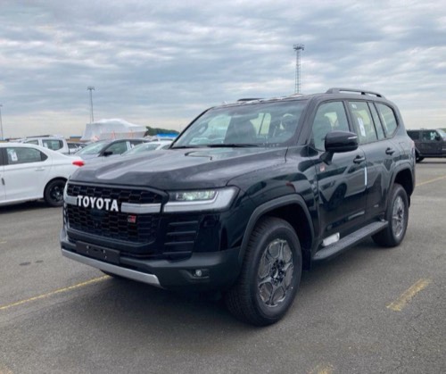 Toyota Land Cruiser 300 GR Sport