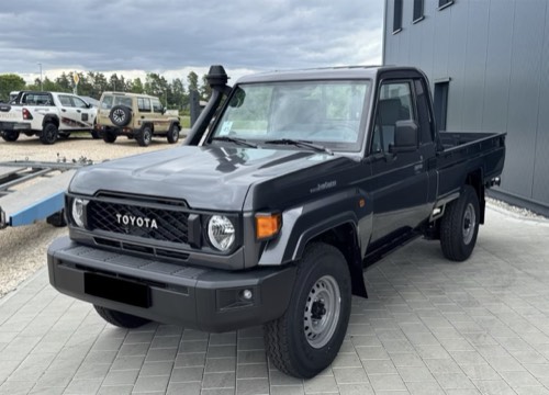 Toyota Land Cruiser 79
