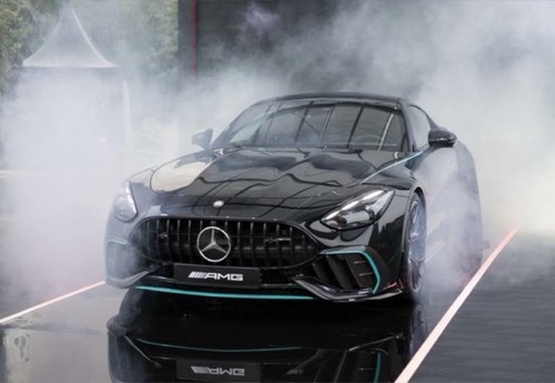 Mercedes-Benz GT AMG 63 PRO