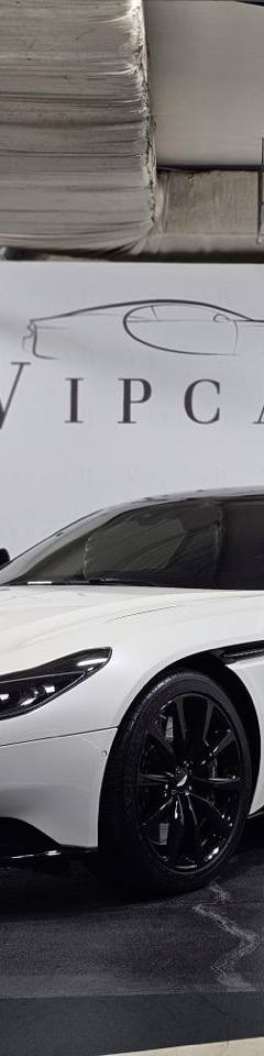Aston-Martin DB11 — 1