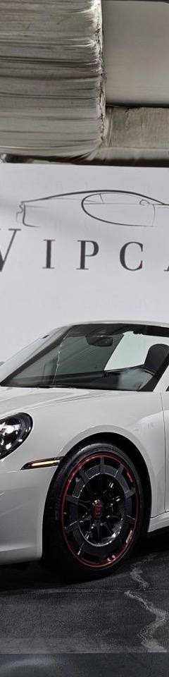 Porsche 911 Carrera — 1