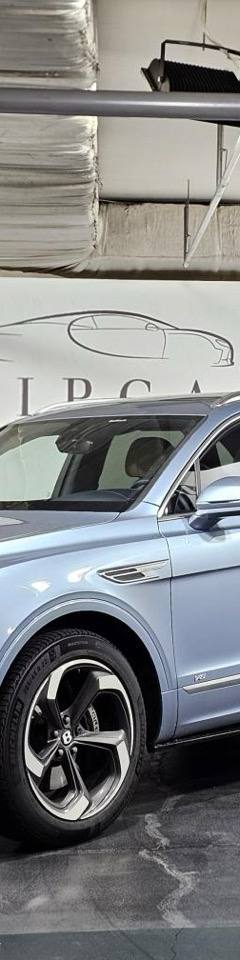 Bentley Bentayga — 1