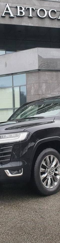 Toyota Land Cruiser 300 Premium 70th — 1