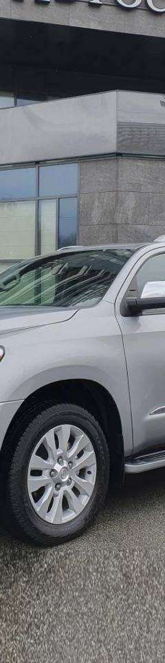 Toyota Sequoia Platinum — 1