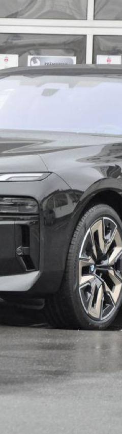 BMW i7 xDrive60 — 1