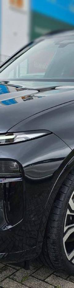 BMW X7 M60i — 1