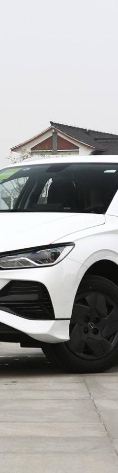 BYD e2 — 1