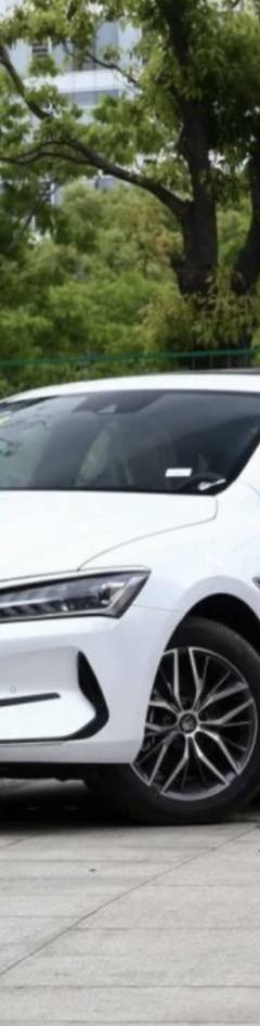 BYD Qin Plus EV Luxury — 1