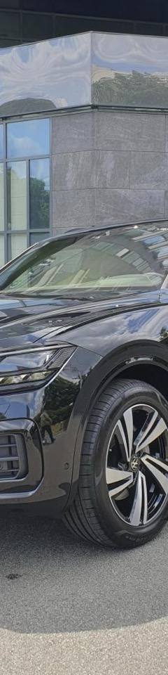 Volkswagen Touareg R-Line — 1