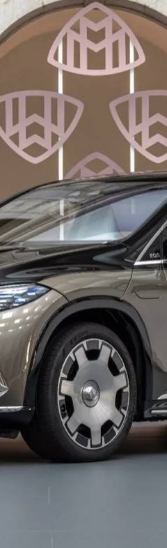 Mercedes-Maybach EQS 680 SUV — 1