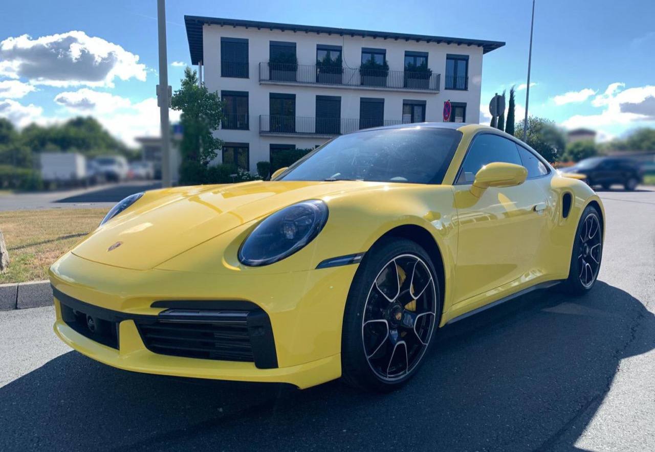 Porsche 911 Turbo S 2024