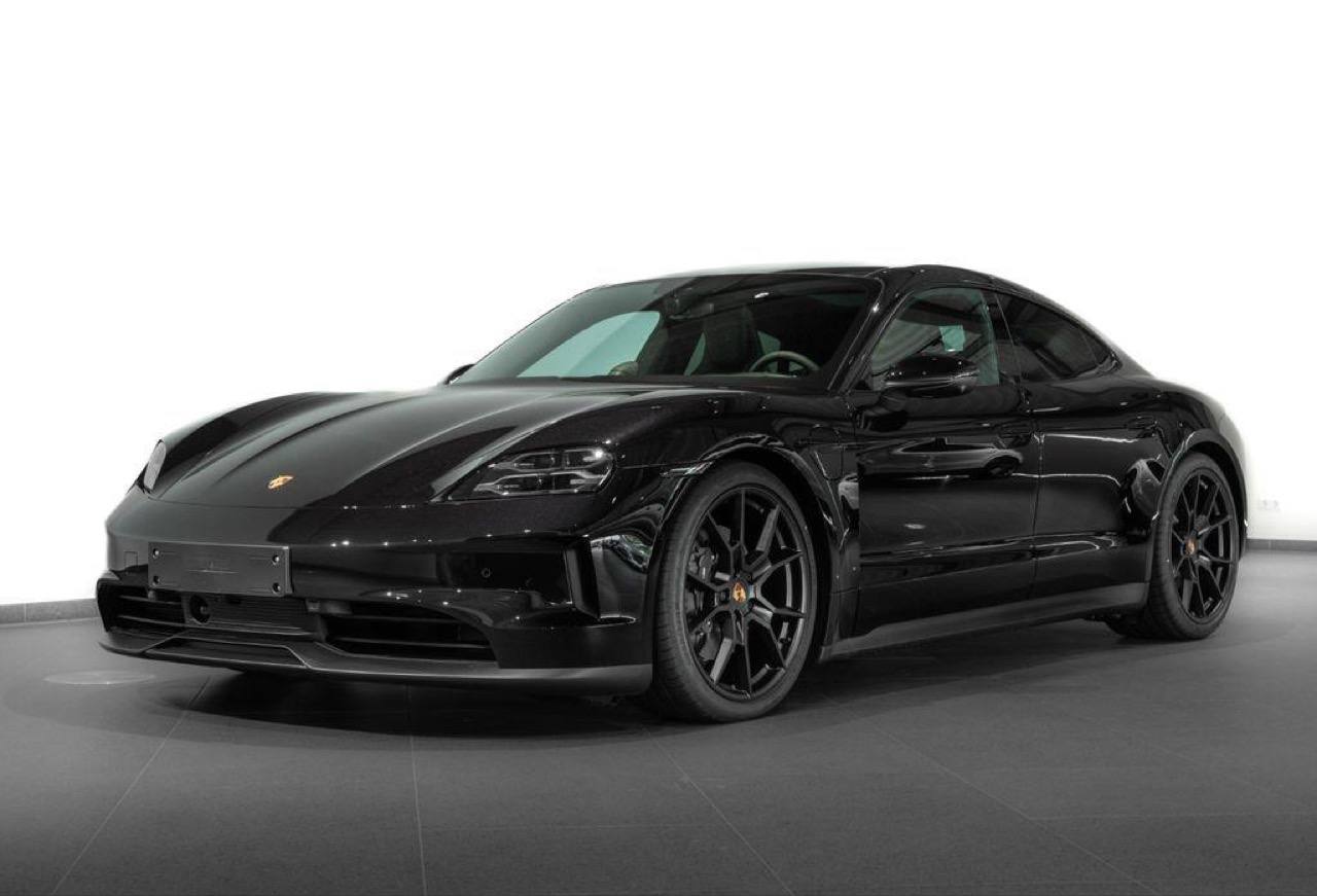 Porsche Taycan 2024