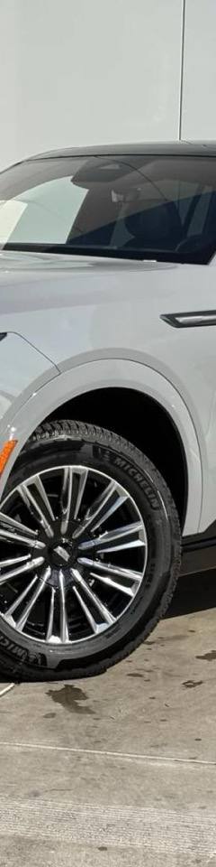 Cadillac Escalade IQ Sport — 1