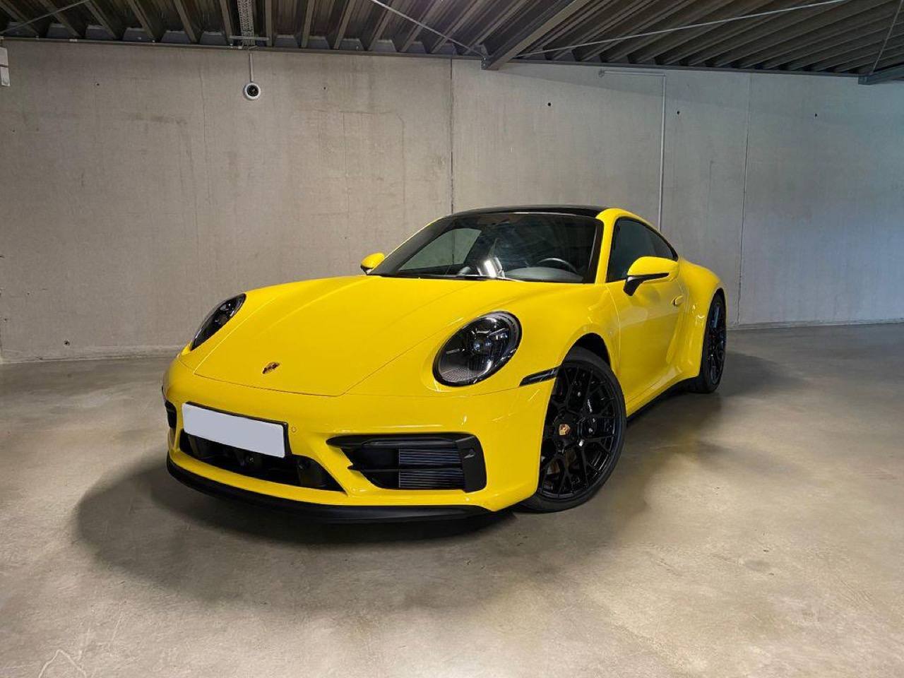 Porsche 911 Carrera 4S 2025