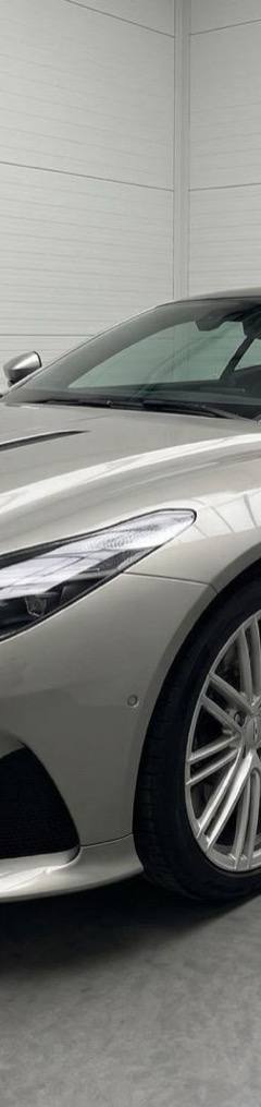 Aston-Martin DB12 Goldfinger Edition 1 of 60 — 1