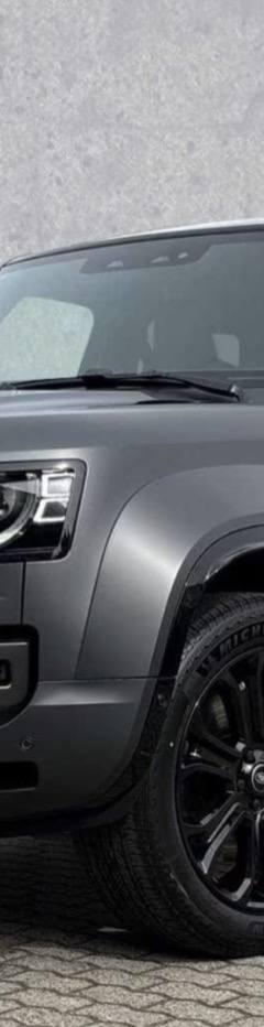 Land-Rover Defender Octa — 1