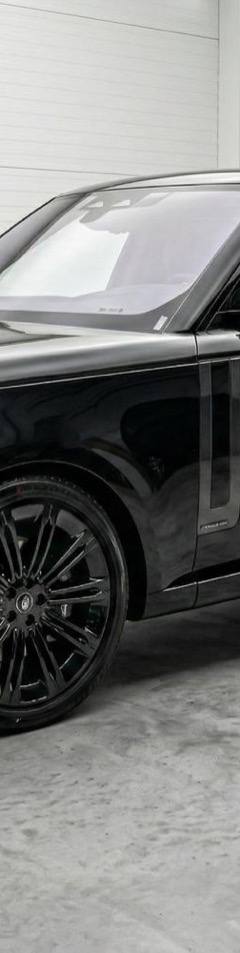 Land-Rover Range-Rover LWB Autoboirgaphy — 1
