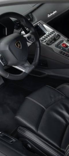 Lamborghini Aventador LP700-4 — 7