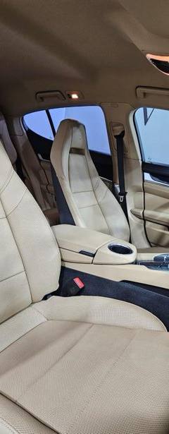 Porsche Panamera 4 — 5