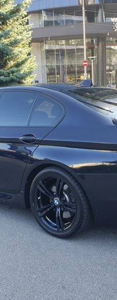 BMW 5-Series 550i xDrive — 5