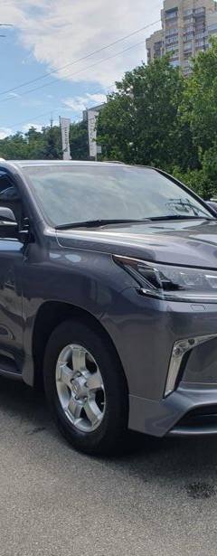Lexus LX 570 Sport — 3