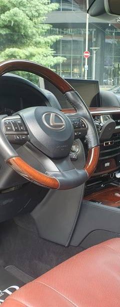 Lexus LX 570 Sport — 6