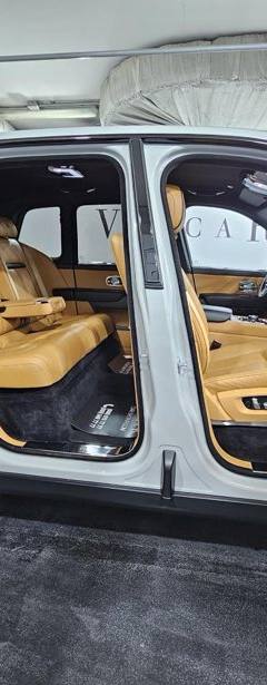Rolls-Royce Cullinan — 7