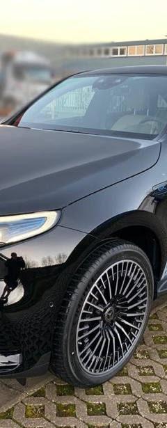 Mercedes-Benz EQC 400 AMG 4MATIC — 2