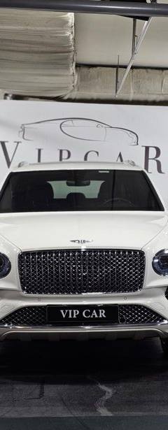 Bentley Bentayga Hybrid — 3