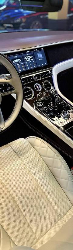 Bentley Continental GT V8 — 6