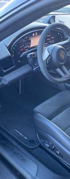 Porsche Taycan GTS — 6