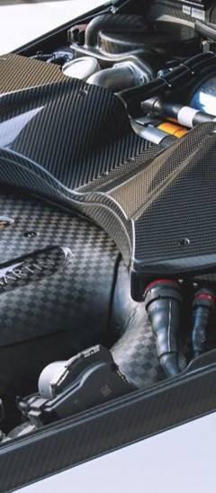 Aston-Martin Valkyrie — 7
