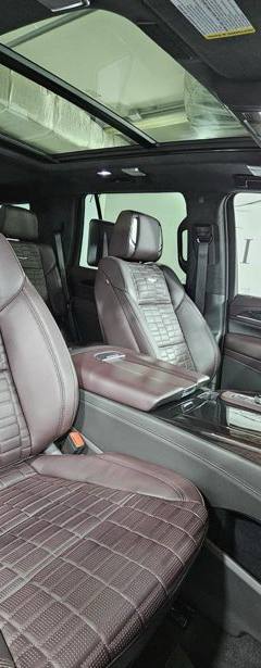 Cadillac Escalade Premium Luxury Platinum — 5