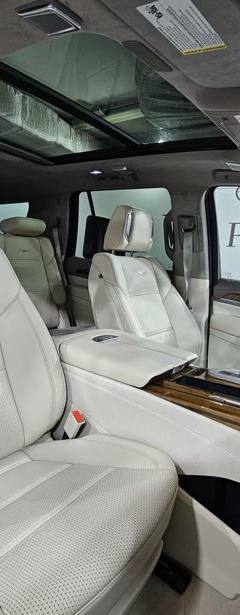 Cadillac Escalade Premium Luxury Platinum — 5