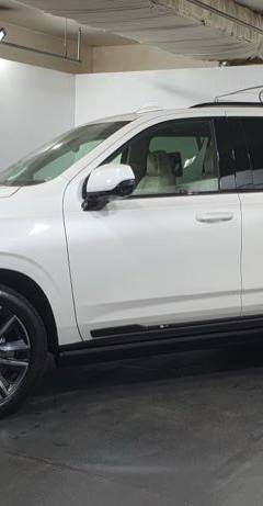 Cadillac Escalade Sport Platinum — 3