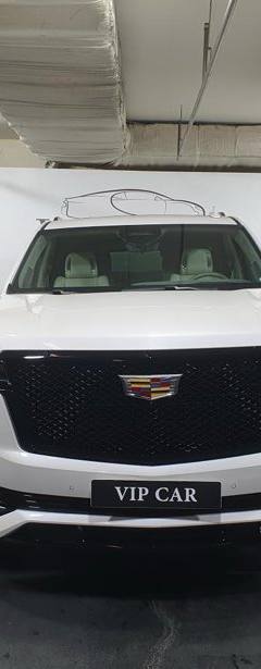 Cadillac Escalade Sport Platinum — 5