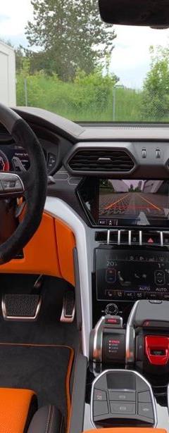 Lamborghini Urus — 4
