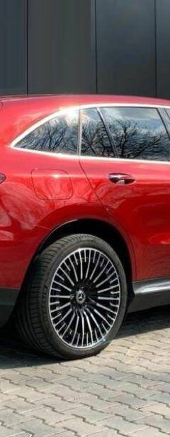 Mercedes-Benz EQC 400 4matic — 4